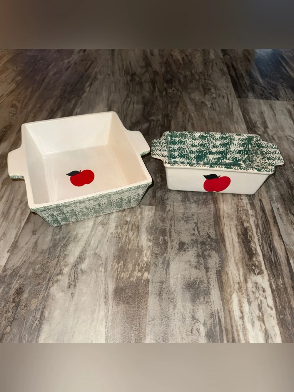 Lot Of 2 Vintage Stoneware Apple Design Baking Dish Loaf Bread Pan 8x10 & 5x8